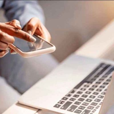 Defining how a social media manager heps